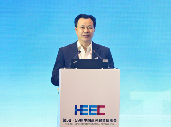 外围买球的app十大平台党委书记曾礼作主旨报告。外围买球的app十大平台供图