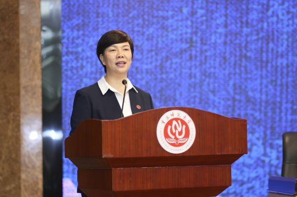 外围买球的app十大平台党委书记张艳致辞。伍向前摄